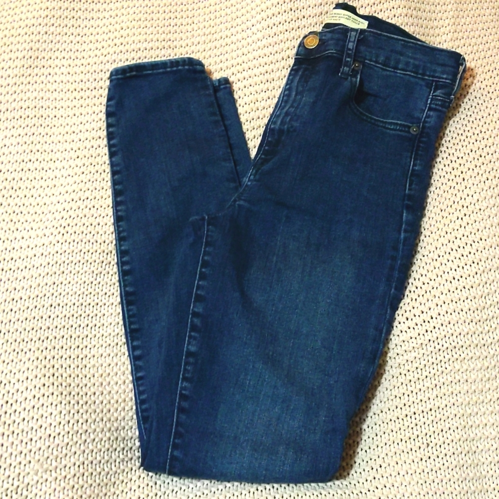 💎2/$20 GAP super high rise skinny jeans